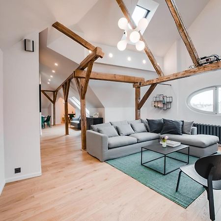 Big Design Apt - Sleeps 12 - Best Location Riga Exterior photo