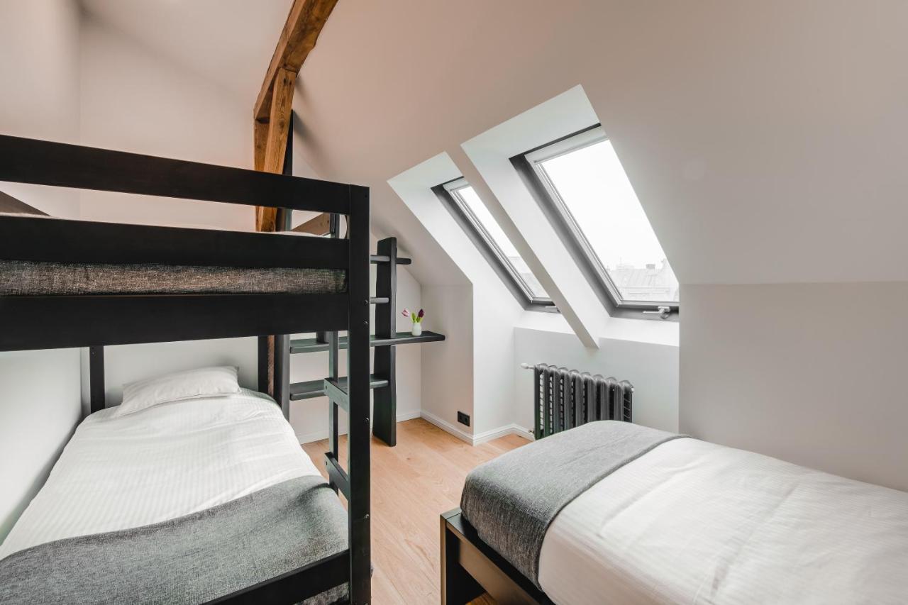 Big Design Apt - Sleeps 12 - Best Location Riga Exterior photo