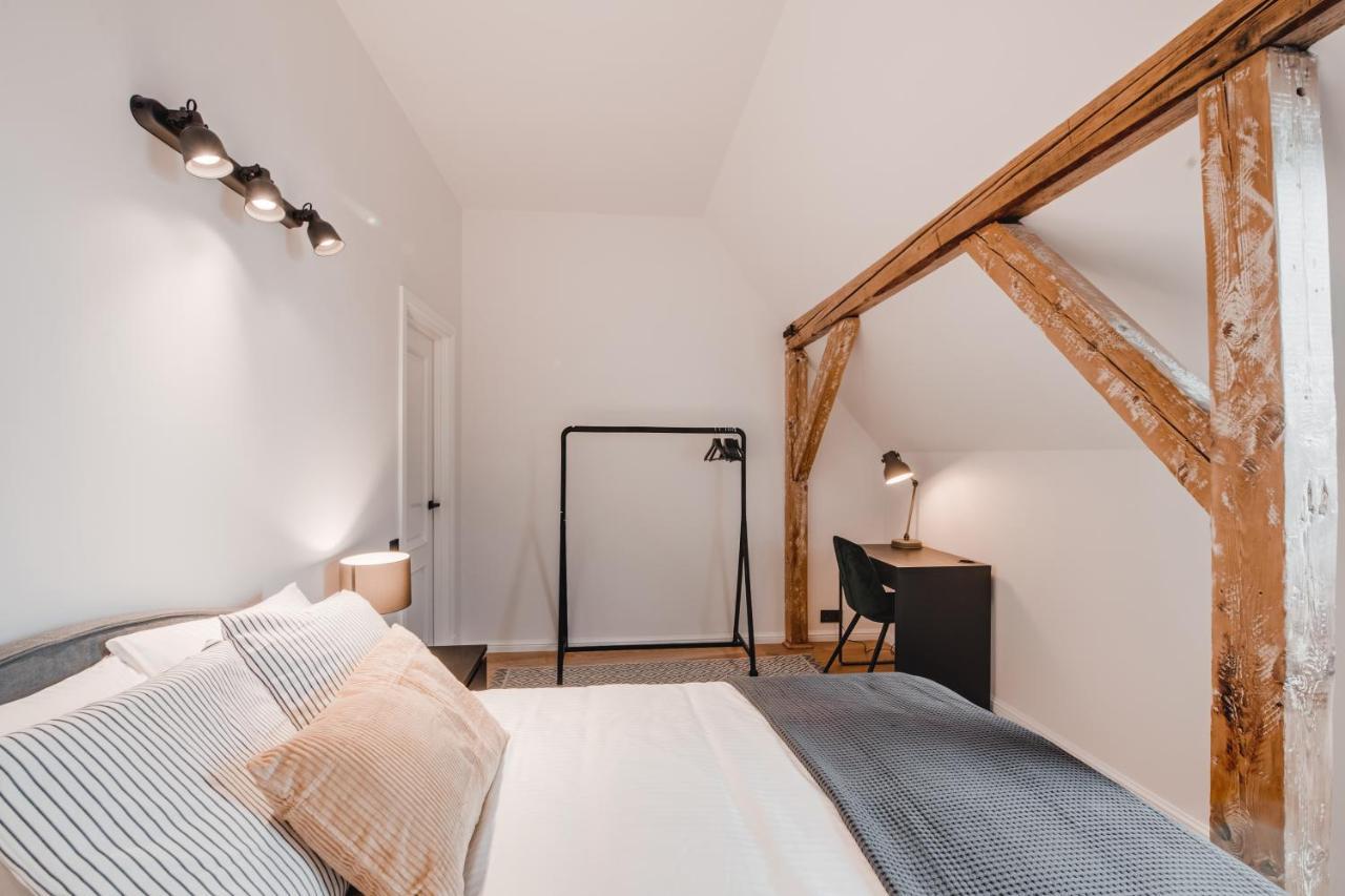 Big Design Apt - Sleeps 12 - Best Location Riga Exterior photo